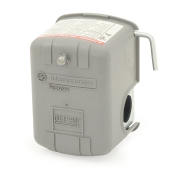 Telemecanique (Square D) Pumptrol Pressure Switch w/ LPCO, 40-60 psi, 1/4" FPT, Standard Duty - Image 1